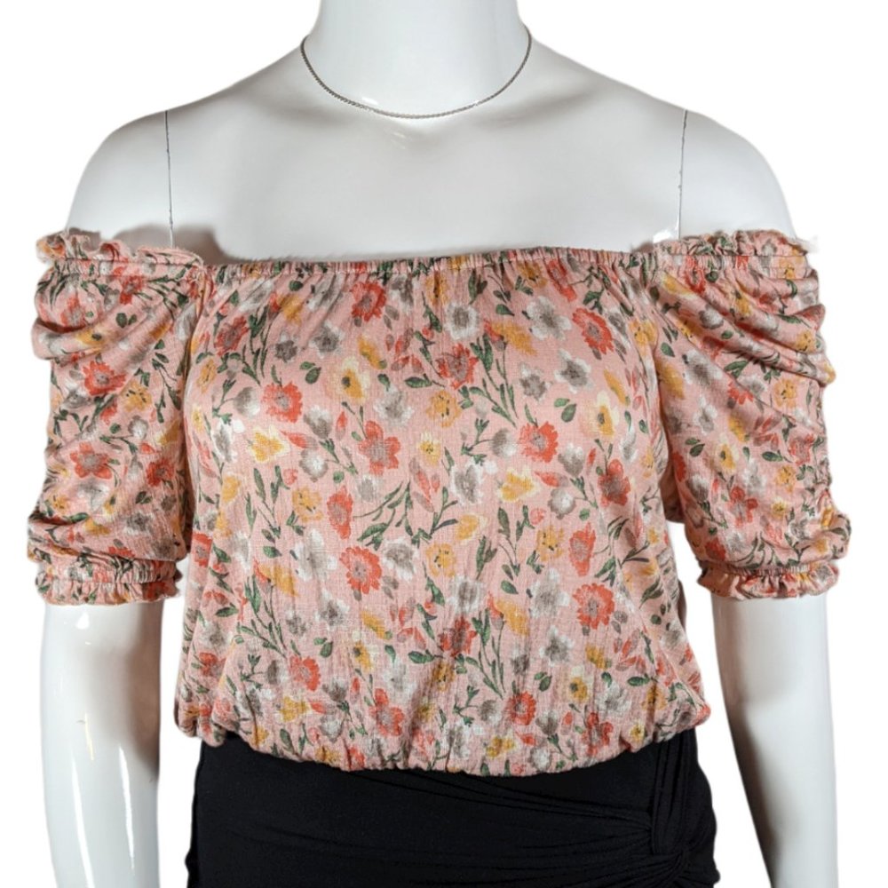 NWT Coco & Jaimeson Peach Color Crop Top